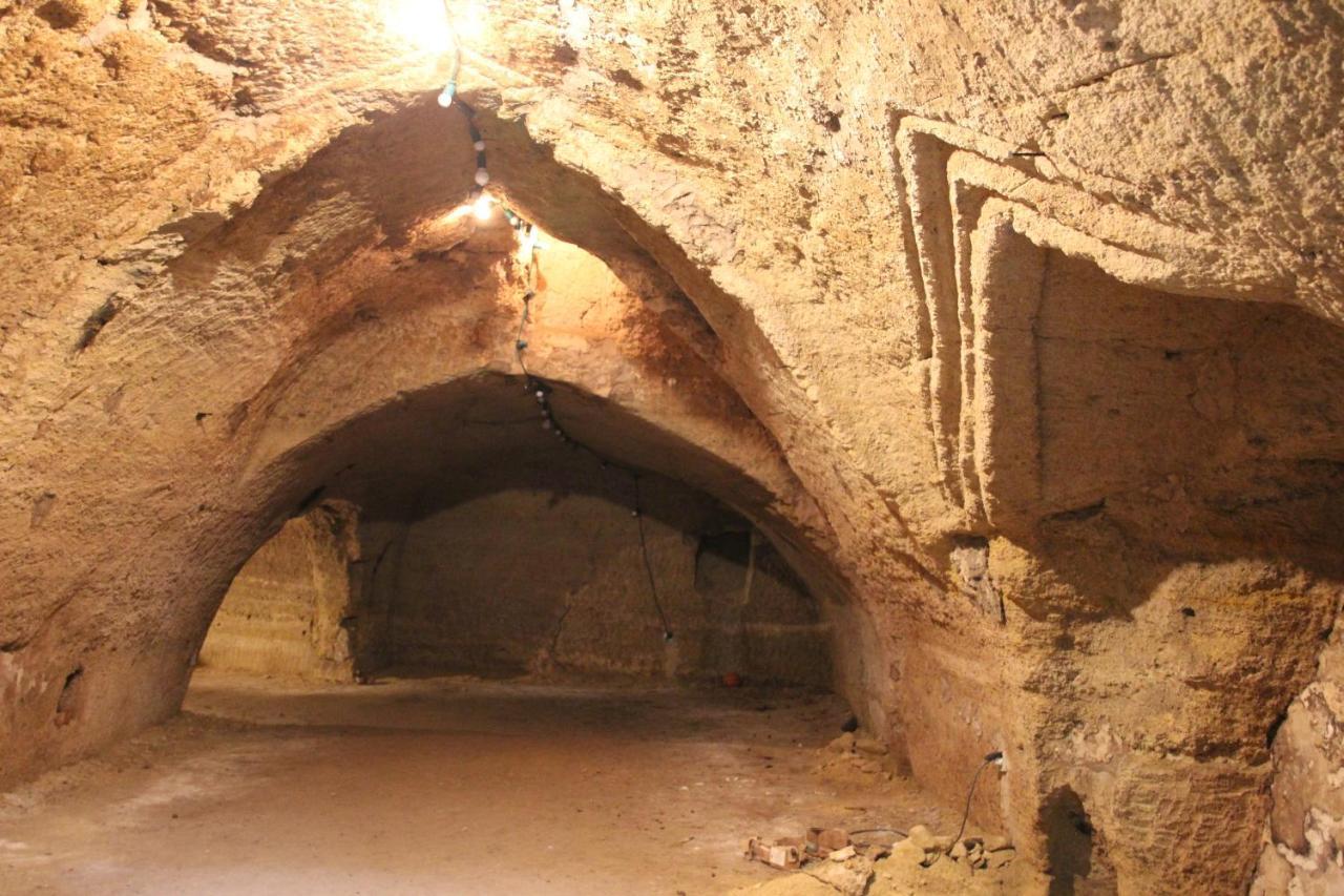 Le Chai De La Rose Spa Et Seances Bien Etre Doue-la-Fontaine Luaran gambar