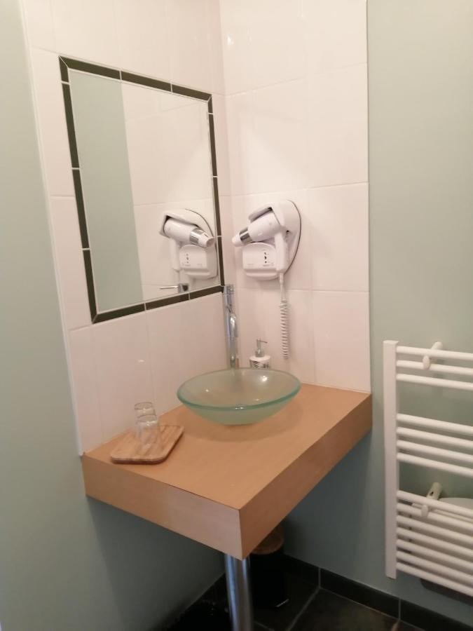 Le Chai De La Rose Spa Et Seances Bien Etre Doue-la-Fontaine Luaran gambar