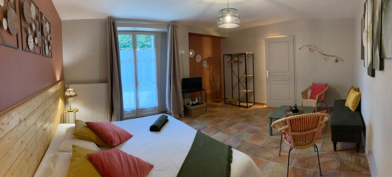 Le Chai De La Rose Spa Et Seances Bien Etre Doue-la-Fontaine Luaran gambar